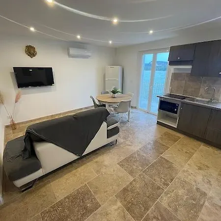 Apartment Logement Nucleaire & Tourisme Saint-Etienne-des-Sorts