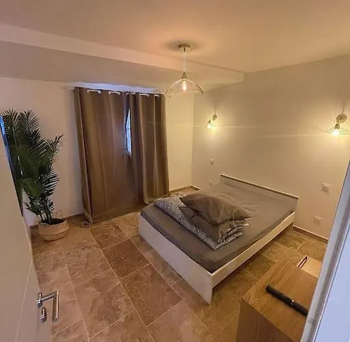 Logement Nucleaire & Tourisme Saint-Etienne-des-Sorts